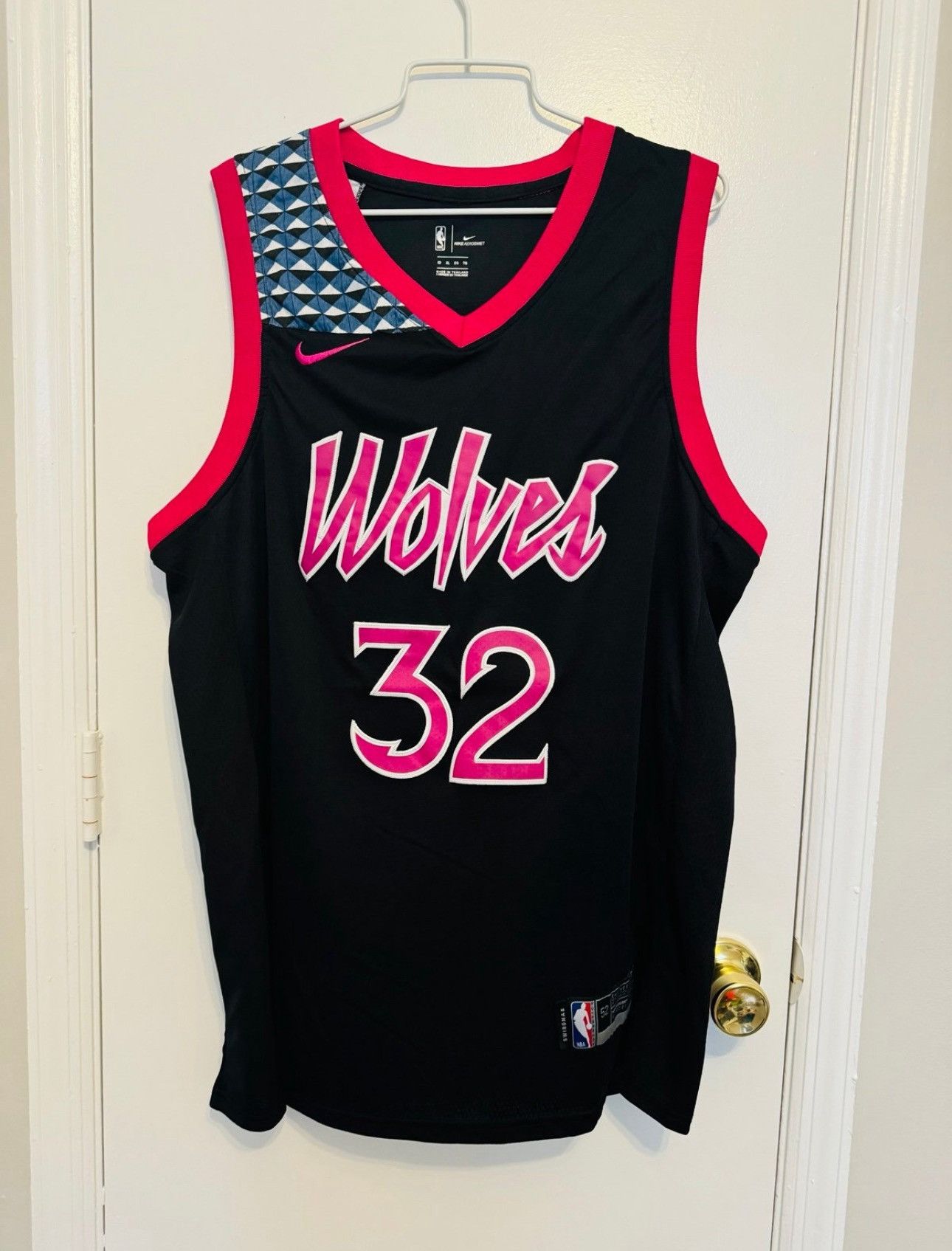 NBA NBA Nike Wolves 32 Jersey Size XL Size US XL / EU 56 / 4 - 1 Thumbnail