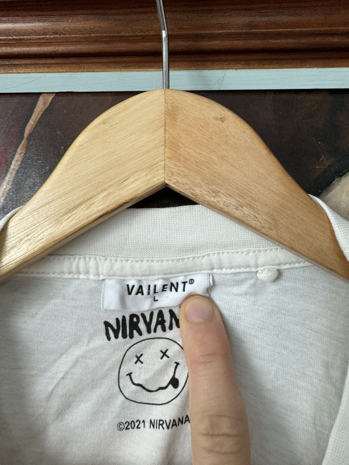 Band Tees Nirvana Nevermind Band Tee Grunge Rock White Cover Print Size US XL / EU 56 / 4 - 3 Thumbnail