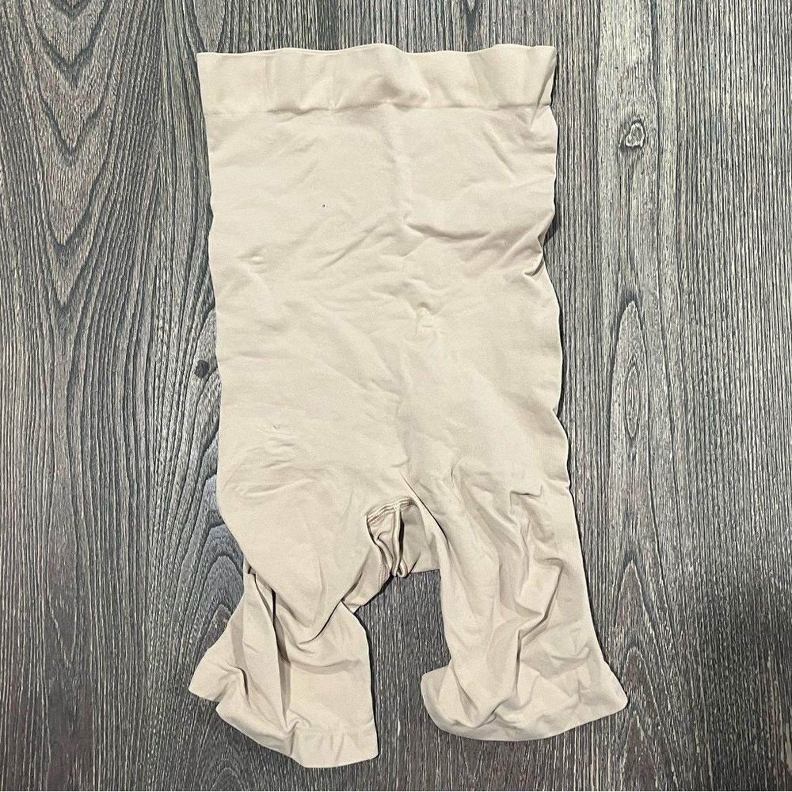 SKIMS NWOT Skims Everyday Sculpt Mid Thigh Short Open Gusset Sz XL Size ONE SIZE - 1 Thumbnail