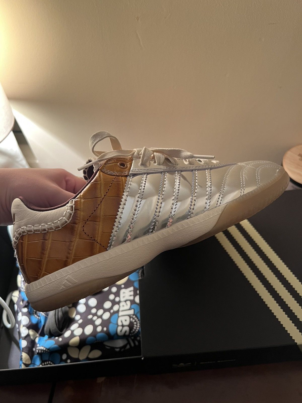 Adidas × Wales Bonner adidas x Wales Bonner Samba Millenium Silver Metallic Size US 9 / EU 42 - 4 Thumbnail