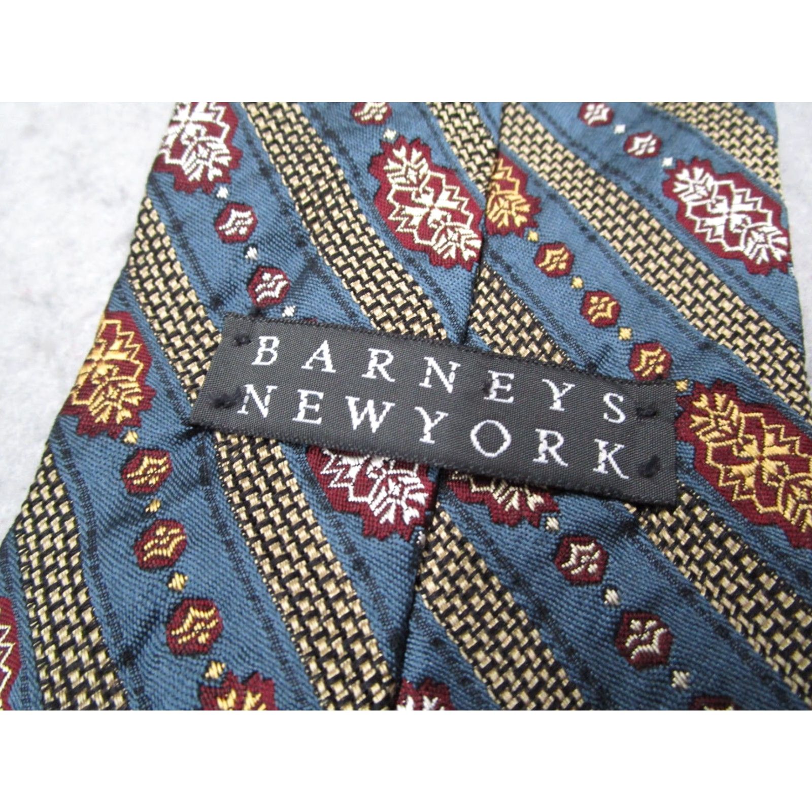 Vintage Barneys New York Neck Tie Mens Silk Blue Abstract Geometric Classic 57"-60" 100% Silk Size ONE SIZE - 3 Thumbnail