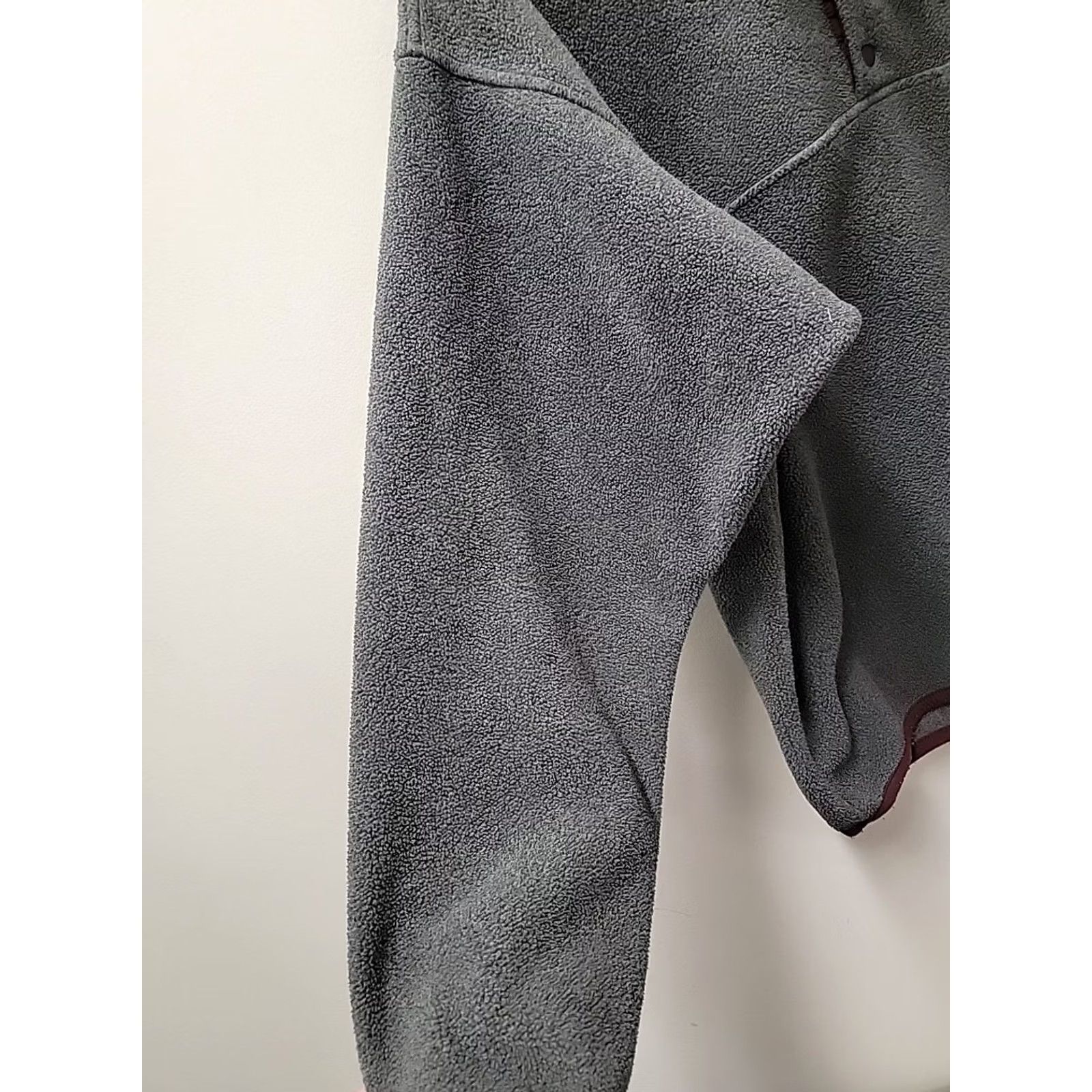 Patagonia Patagonia Synchilla Snap T Pullover Fleece Men's M Grey red Jacket Snap Pullover Bodywarmer Logo 90s Style Mens Size US M / EU 48-50 / 2 - 3 Thumbnail