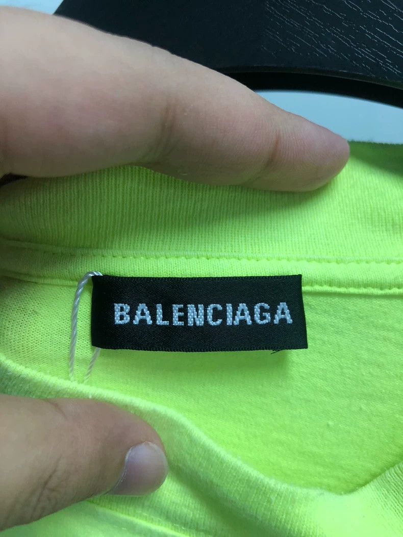 Balenciaga Balenciaga Solid Color Short Sleeve T-Shirt, Green, Size M Size US M / EU 48-50 / 2 - 3 Thumbnail