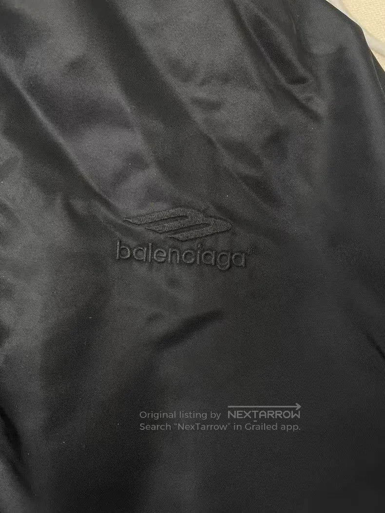 Balenciaga Balenciaga Solid color zip-up hooded long-sleeve jacket Size US M / EU 48-50 / 2 - 3 Thumbnail