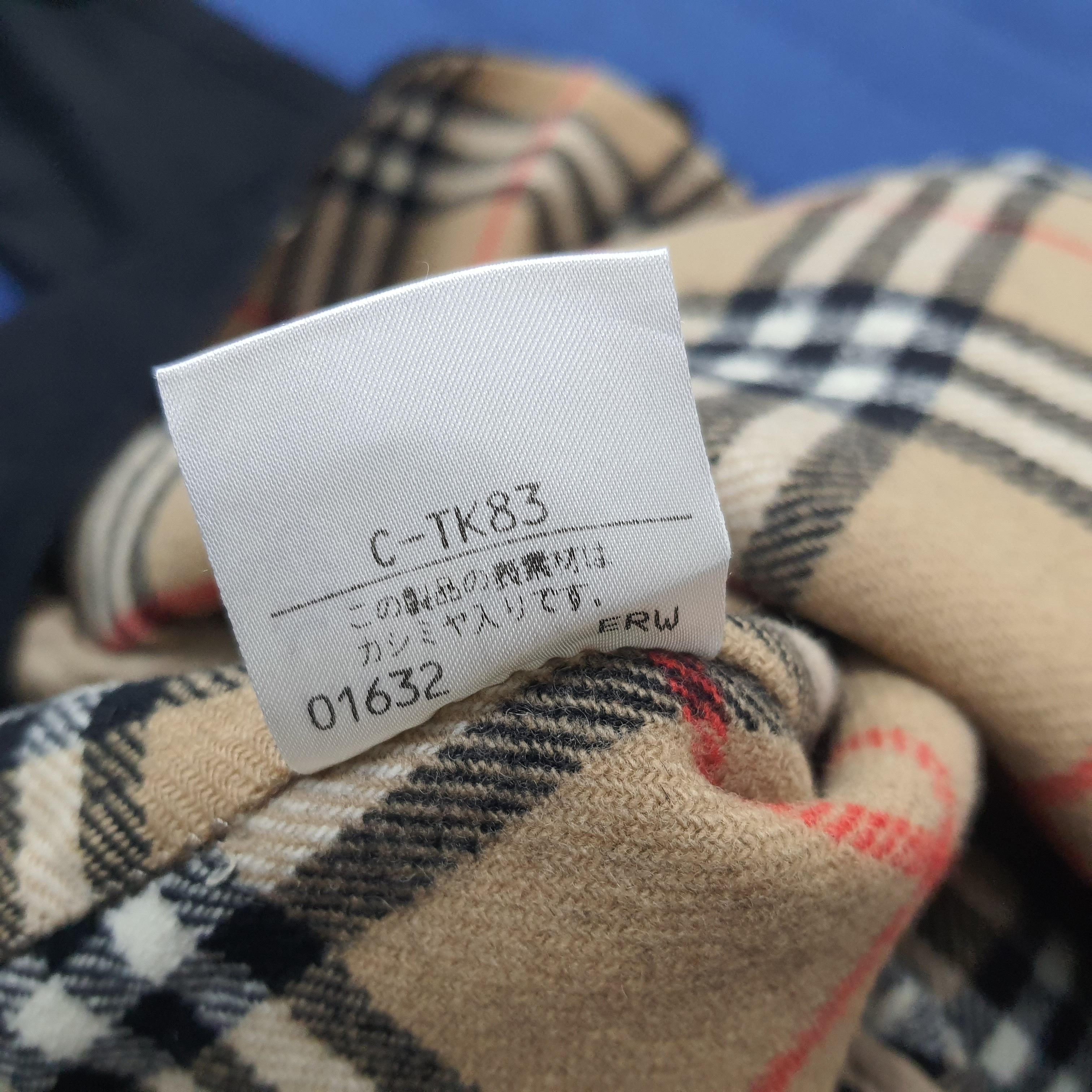 Burberry Vintage Burberrys' Nova Check Custom Logo Jacket C245N7 Size US L / EU 52-54 / 3 - 10 Thumbnail