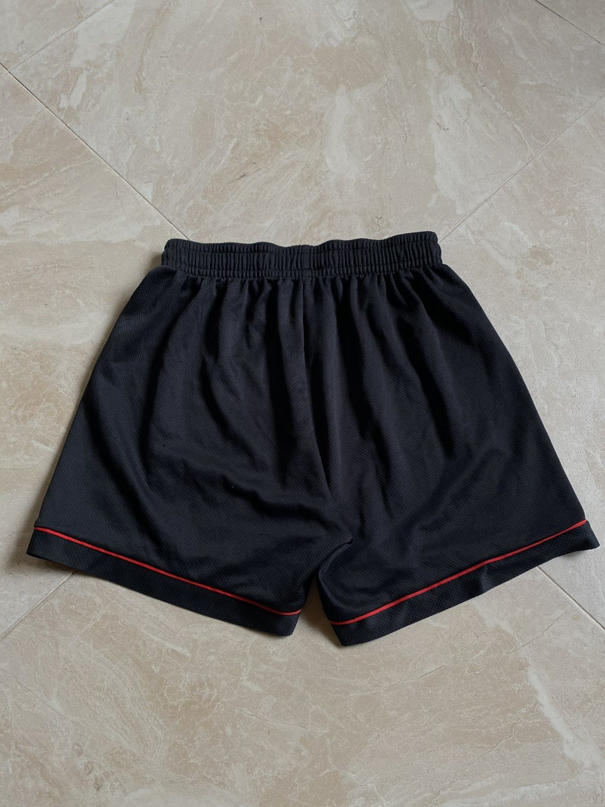 Reebok Vintage 1998 Reebok Liverpool FC Football shorts Black Mens Size US 32 / EU 48 - 2 Thumbnail