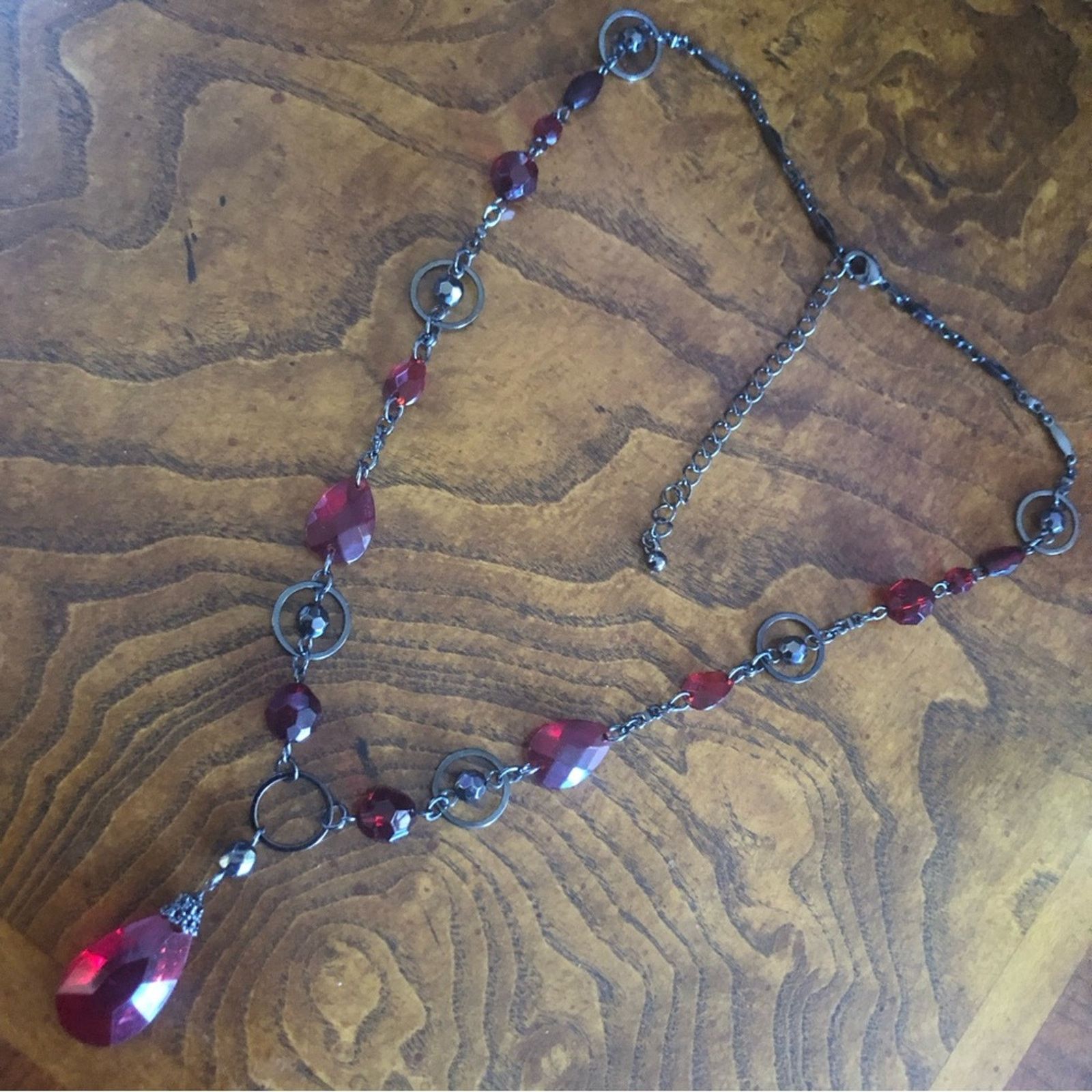 Jewelry Faceted vampire blood glass gunmetal floating bead necklace Size ONE SIZE - 8 Thumbnail