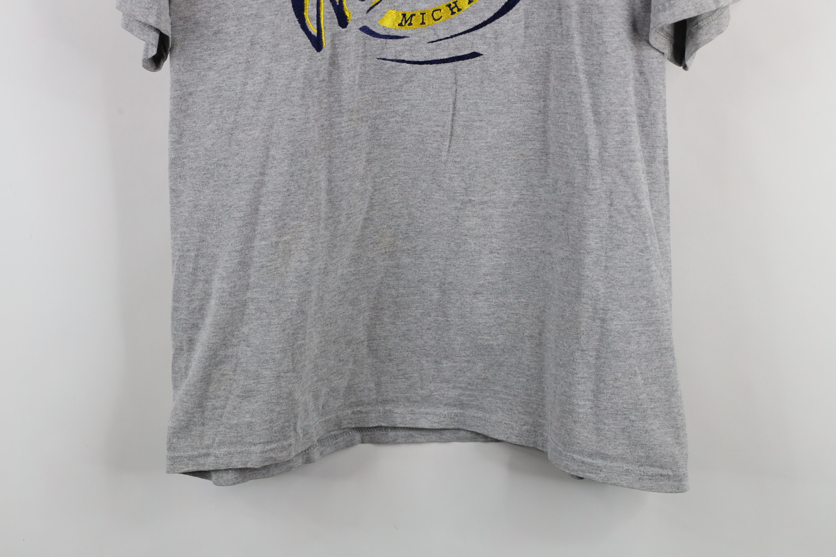 Vintage Vintage 90s University of Michigan Short Sleeve T-Shirt Size US L / EU 52-54 / 3 - 3 Thumbnail