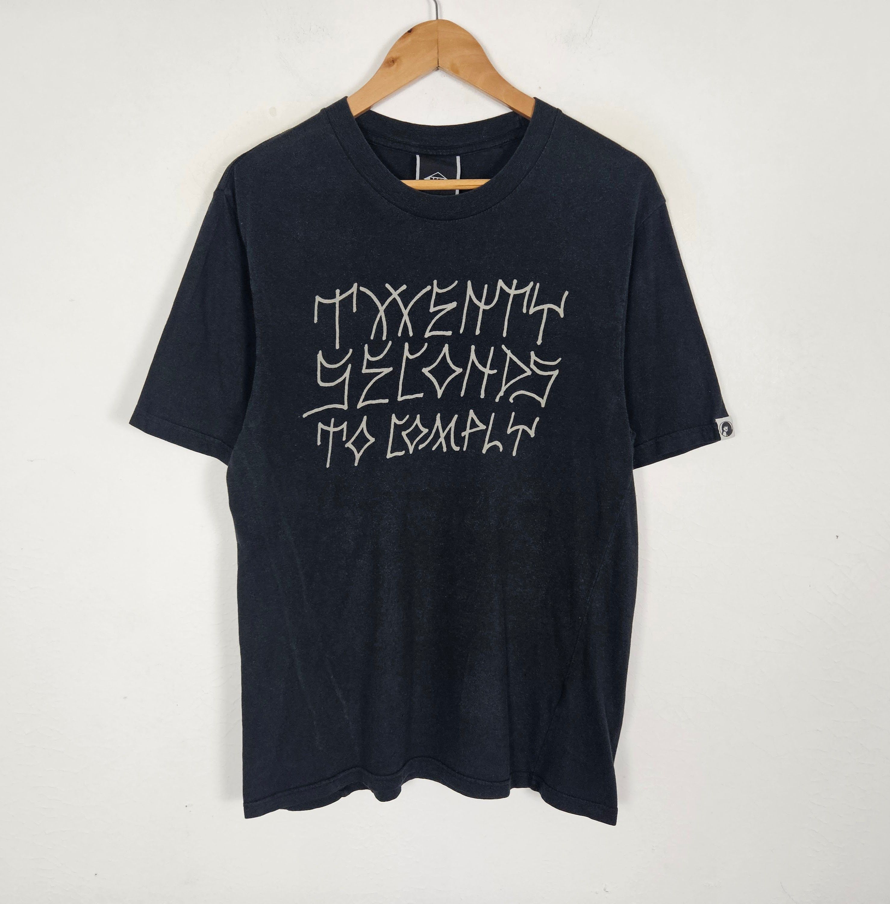 Hysteric Glamour Hysteric Glamour 1984 Twenty Seconds To Comply shirt Size US M / EU 48-50 / 2 - 3 Thumbnail