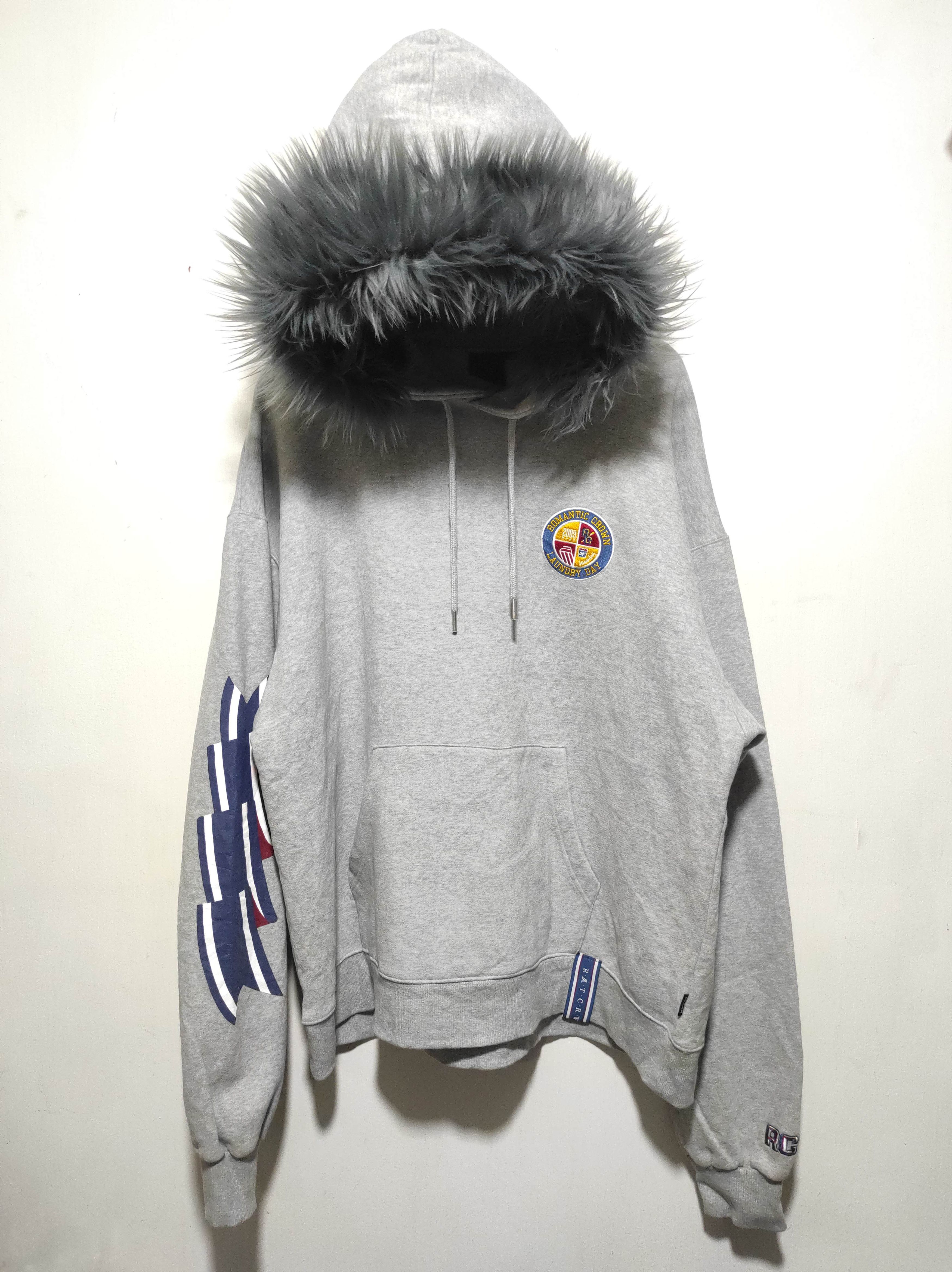Japanese Brand Romantic Crown Fur Hoodie LGB IfSixWasNine style Size US XL / EU 56 / 4 - 2 Thumbnail
