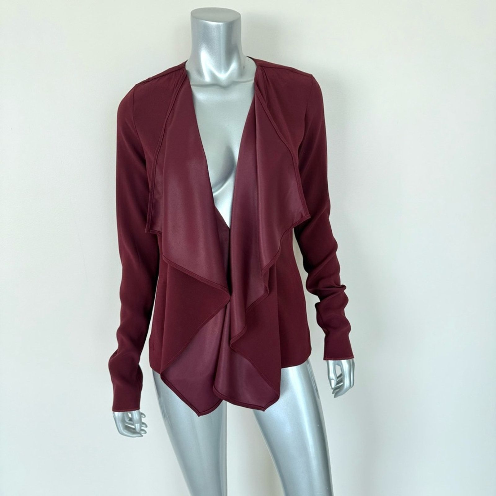 Other NWT!!! LIU JO women jacket size M Retail 413$ Size M / US 6-8 / IT 42-44 - 1 Thumbnail
