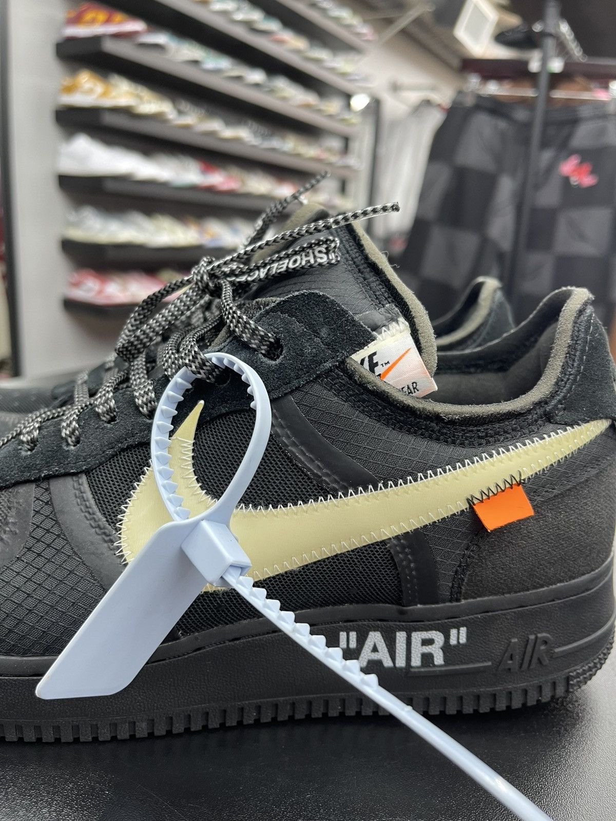 Off-White Size 10.5 - Nike Air Force 1 Off-White Black White Size US 10.5 / EU 43-44 - 5 Thumbnail