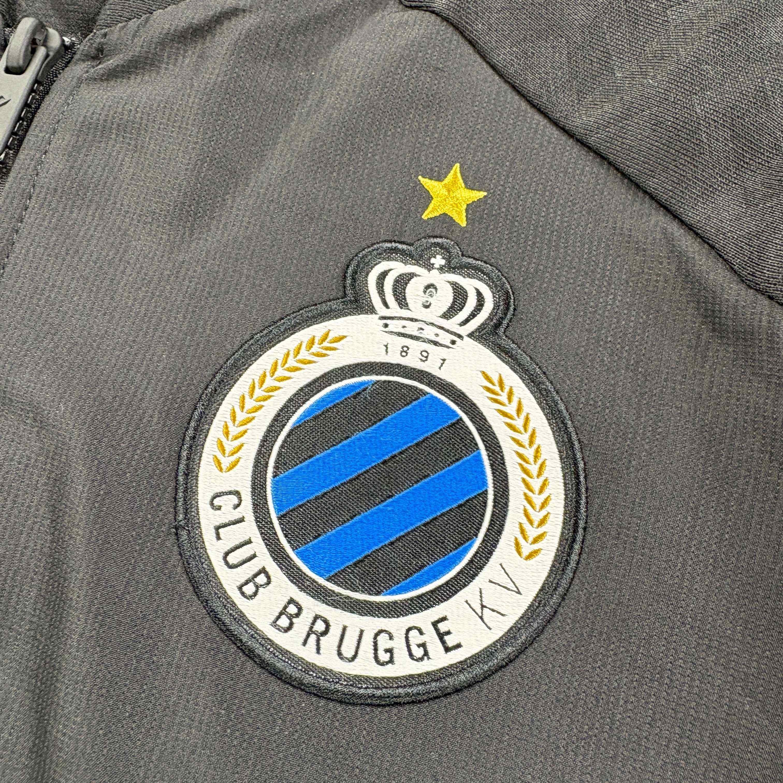 Macron Club Brugge 2022-23 Macron football track top size M Size US M / EU 48-50 / 2 - 4 Thumbnail