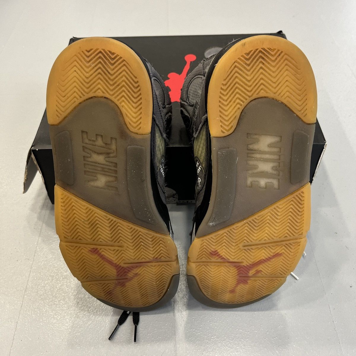 Jordan Brand × Off-White 2020 Jordan 5 Retro Off-White Muslin Size US 12.5 / EU 45-46 - 3 Thumbnail