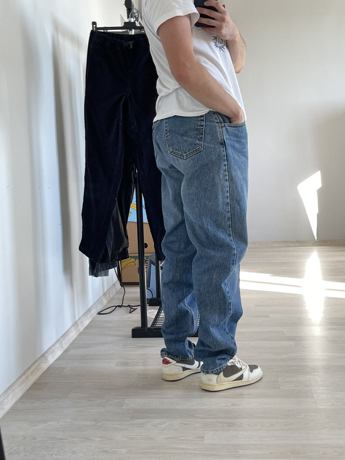 Levi's Vintage Levi's 560 Loose Fit Tapered Leg Wide Baggy Jeans Size US 36 / EU 52 - 17 Thumbnail