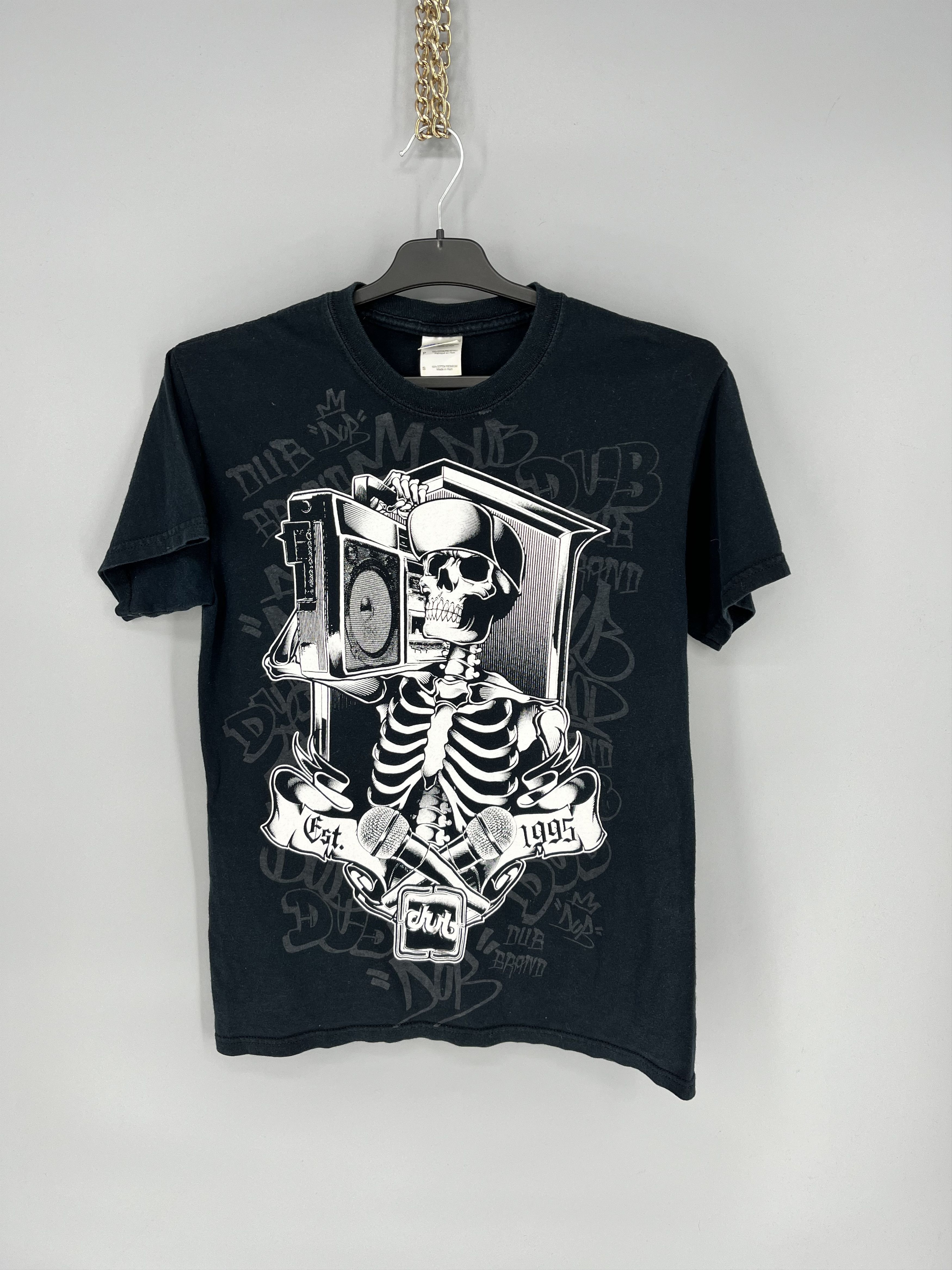 Japanese Brand × Vintage Gildan T-shirt With Skull Dub Reggae Hip-Hop Streetwear Styl Size US S / EU 44-46 / 1 - 1 Thumbnail