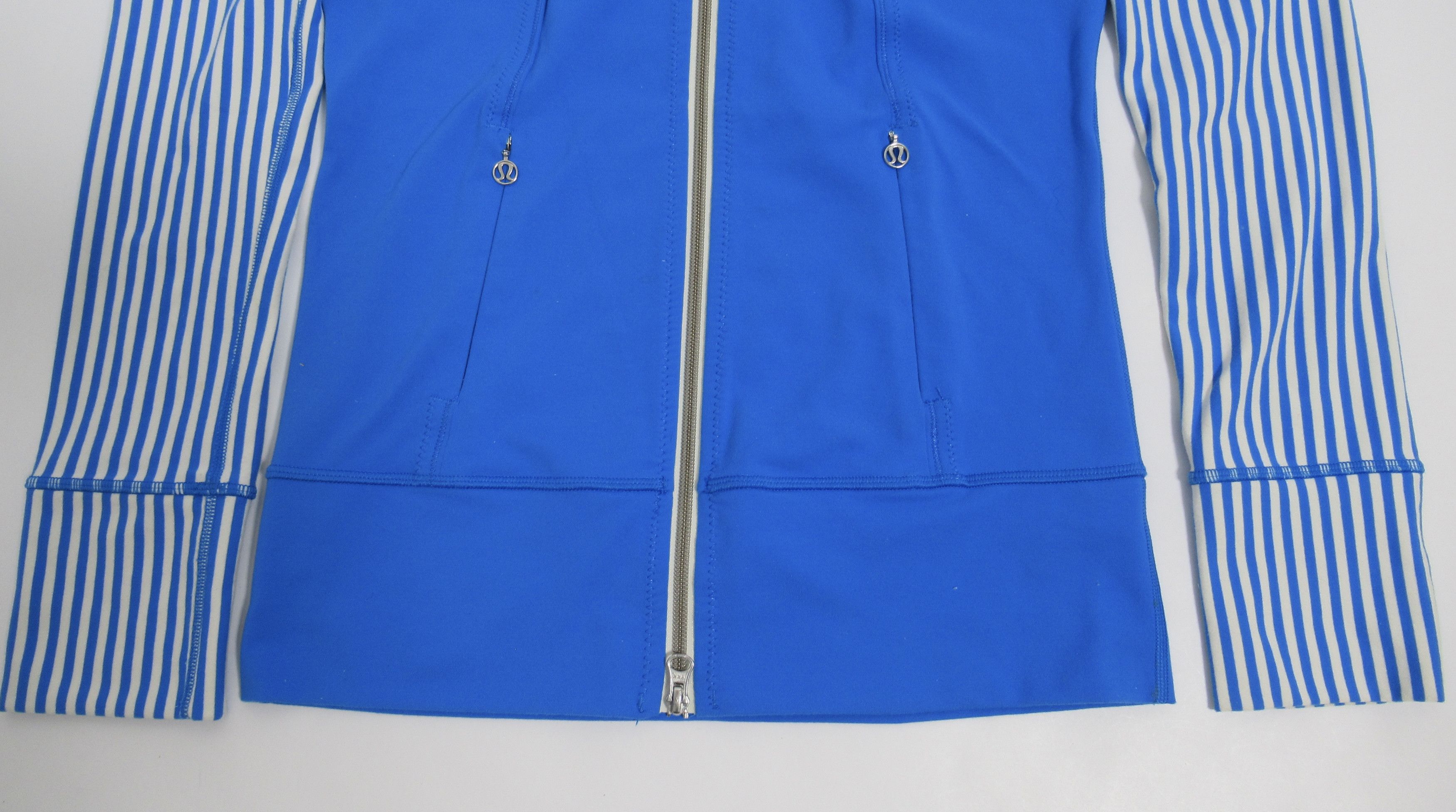 Lululemon Lululemon Daily Yoga Jacket Beaming Classic Stripe Size S / US 4 / IT 40 - 3 Thumbnail