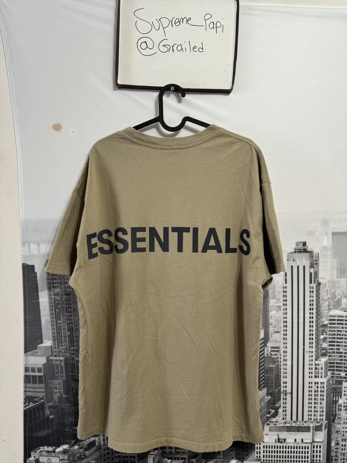 Fear of God 🔥Fear of God Essentials 3M Logo Boxy T-Shirt Tan SZ Small Size US S / EU 44-46 / 1 - 1 Thumbnail