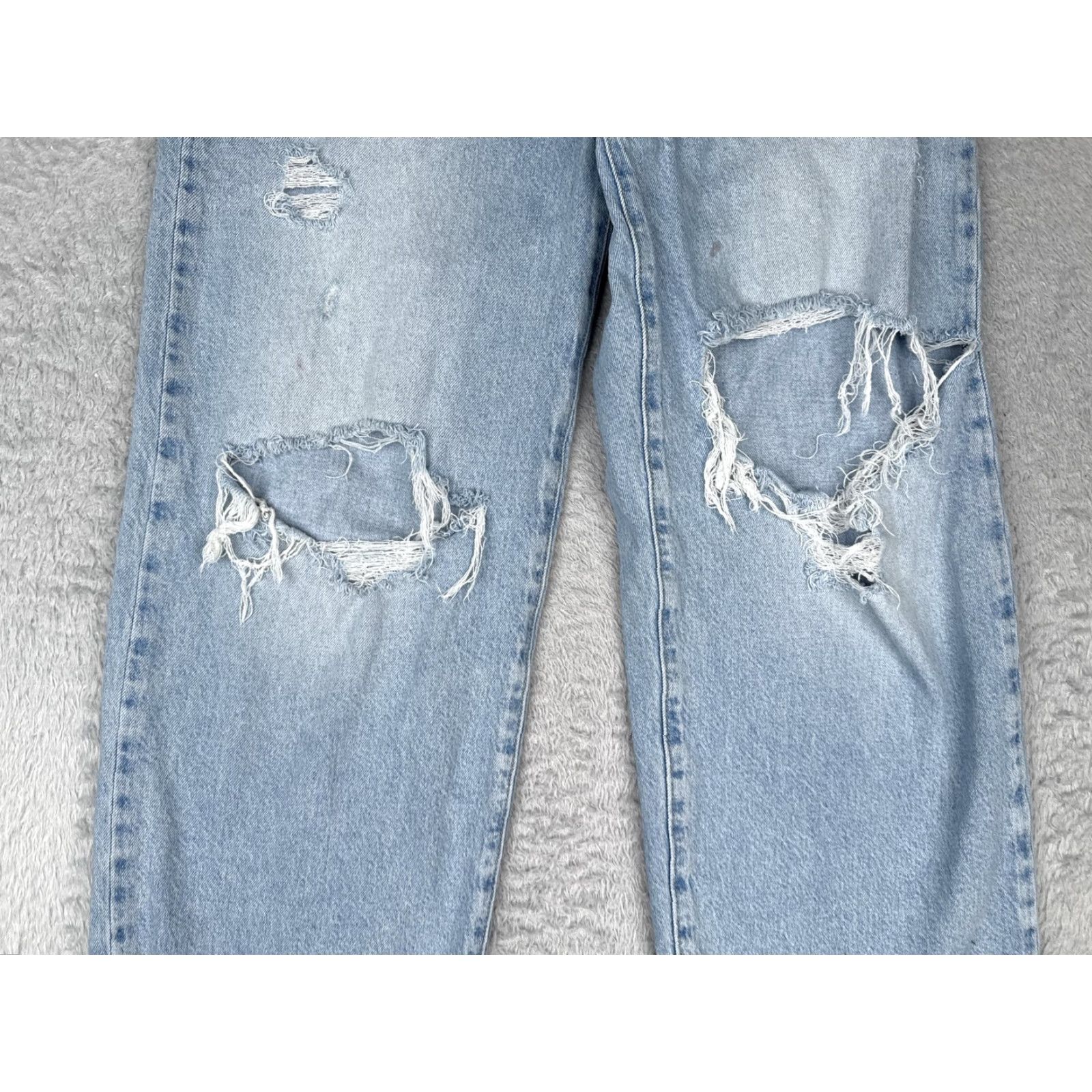 Levi's Levis Premium Jeans Baggy Dad 29x30 Light Wash Blue Distressed Ripped 90s Womens Size 29" - 3 Thumbnail