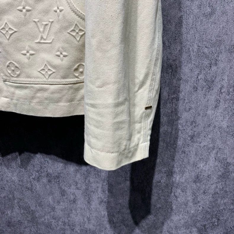 Louis Vuitton Louis Vuitton Embossed Jacket 2501-Nextarrow Size US M / EU 48-50 / 2 - 8 Thumbnail