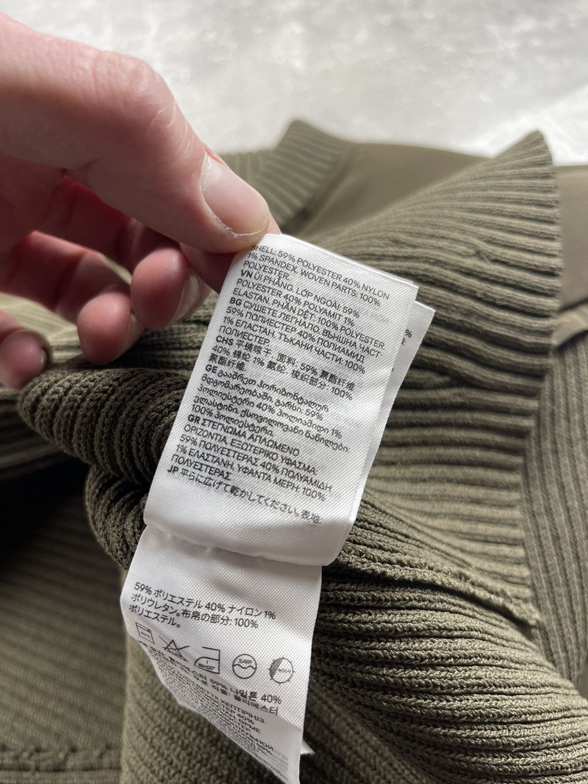 Acne Studios × H&M × Japanese Brand H&M Studio A/W 2021 Khaki Green Rib Knit Crop Sweater Size S / US 4 / IT 40 - 10 Thumbnail