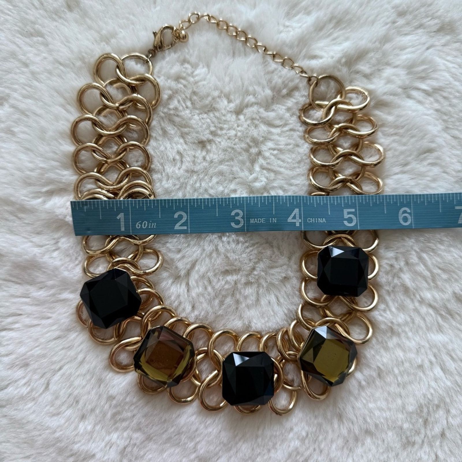 Other Women large gold necklace with green crystals Size ONE SIZE - 3 Thumbnail