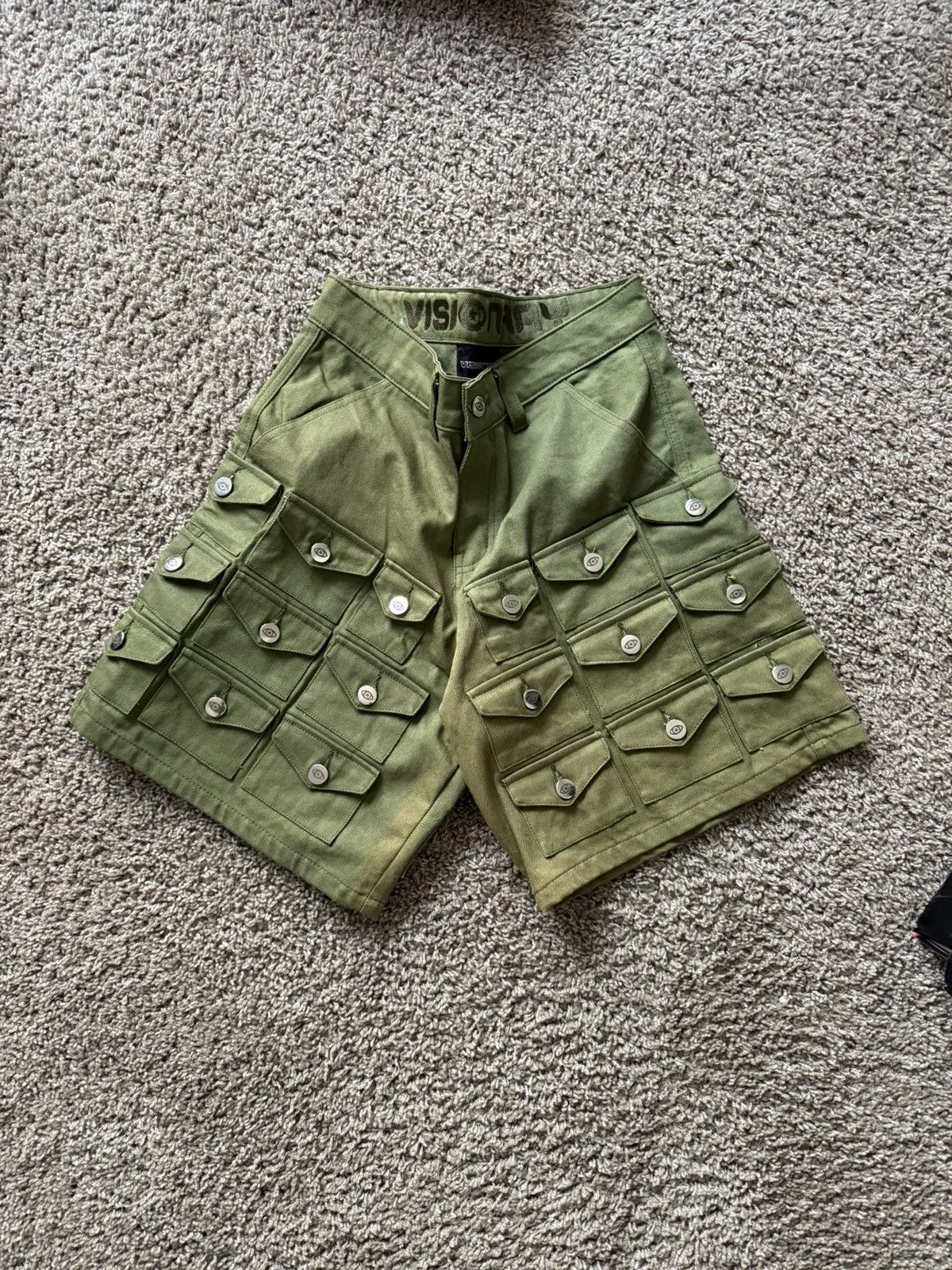 Other Olive green streetwear shorts Size US 30 / EU 46 - 1 Thumbnail