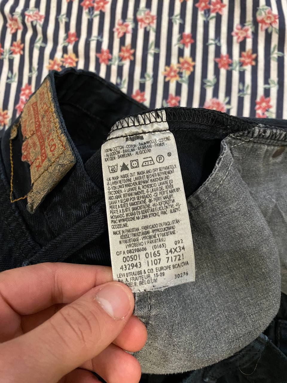 Levi's Vintage Levi's 501 Regular Fit Denim Jeans Size 34 Size US 34 / EU 50 - 2 Thumbnail