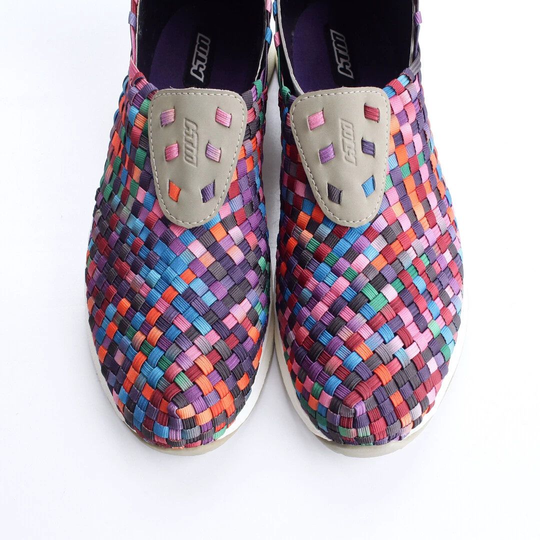 Nike NIKE HTM WOVEN US 9 2002 Global Limited 1500 Pairs Size US 9 / EU 42 - 1 Thumbnail