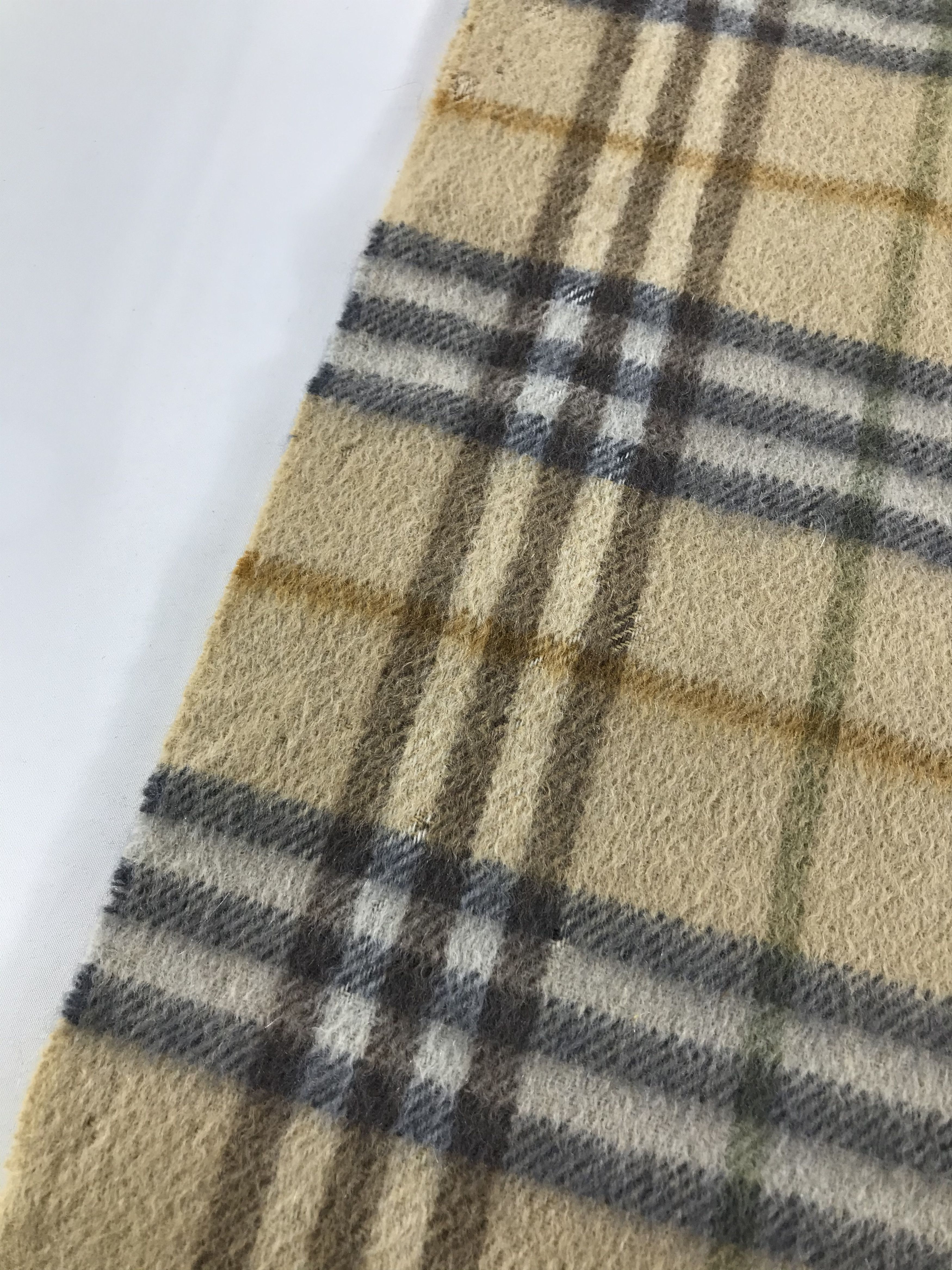 Burberry Vintage Burberry Scarf/Muffler/Neckwear MF1171 Size ONE SIZE - 5 Thumbnail
