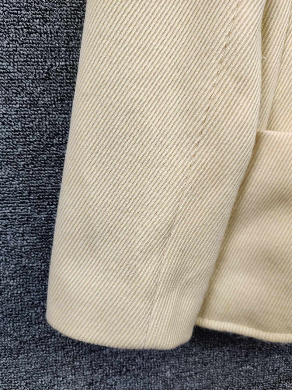 Iceberg Vintage 90's Iceberg History Bug Bunny Double Breasted Coat Size US M / EU 48-50 / 2 - 4 Thumbnail