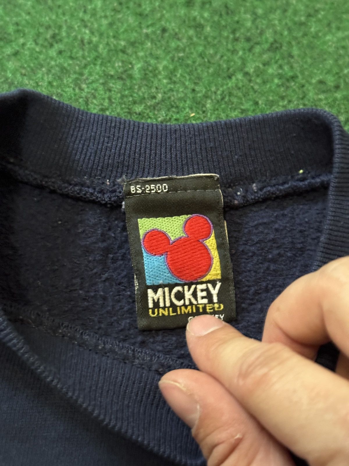 Mickey Unlimited Vintage 90s Mickey Mouse Disney Mickey Unlimited Sweatshirt Size L / US 10 / IT 46 - 3 Thumbnail