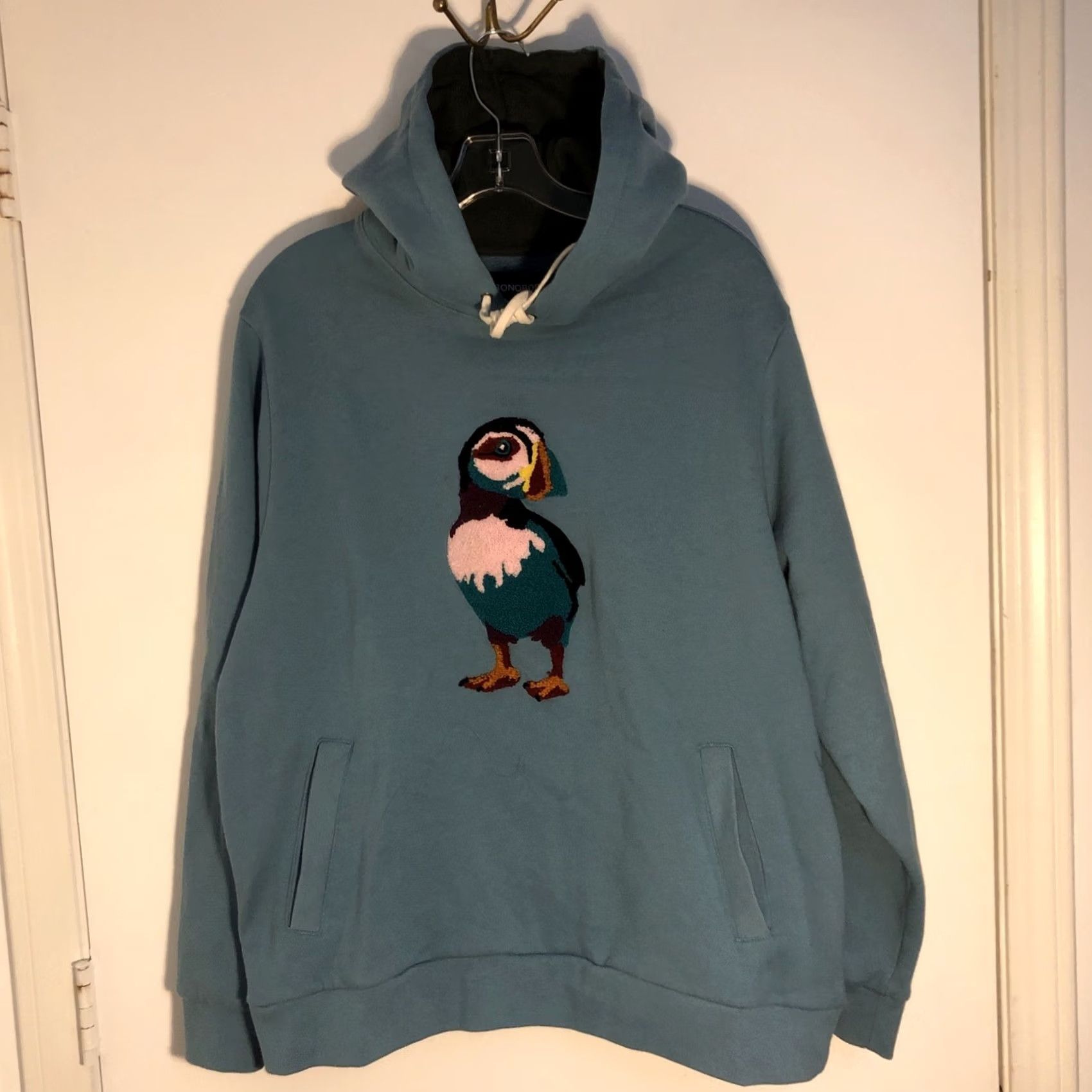 Bonobos Bonobos Mens Blue Fleece Classic Pullover Hoodie L Large Puffin Bird Embroidered Graphic Print Pullover Crew Neck Size US L / EU 52-54 / 3 - 5 Thumbnail