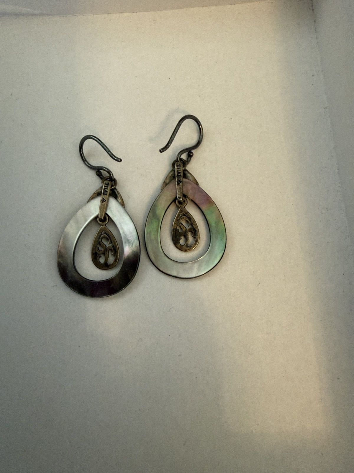 Other Silpada mother of pearl silver earrings Size ONE SIZE - 3 Thumbnail