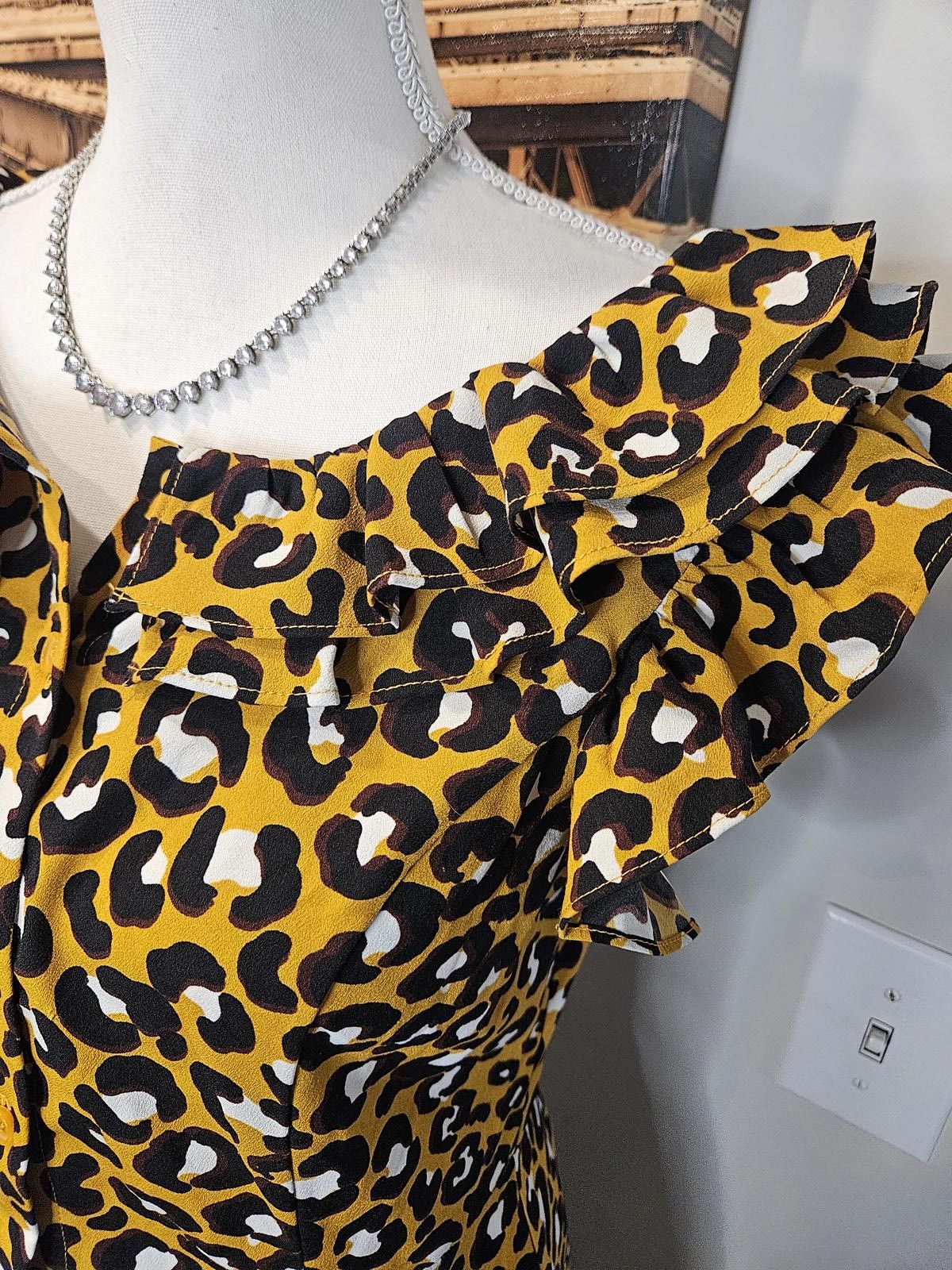 Designer Who What Wear Leopard Print Dress with Ruffle Sleeves Size S / US 4 / IT 40 - 4 Thumbnail