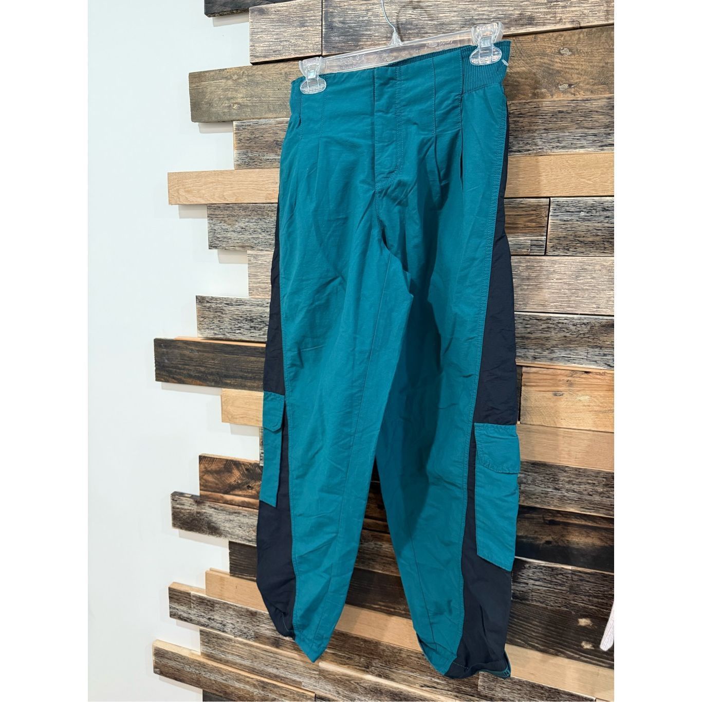 Free People Free People MOVEMENT NWOT Mesmerize Me Colorblock Pants In Spruced Up Sz XS Size 26" / US 2 / IT 38 - 5 Thumbnail