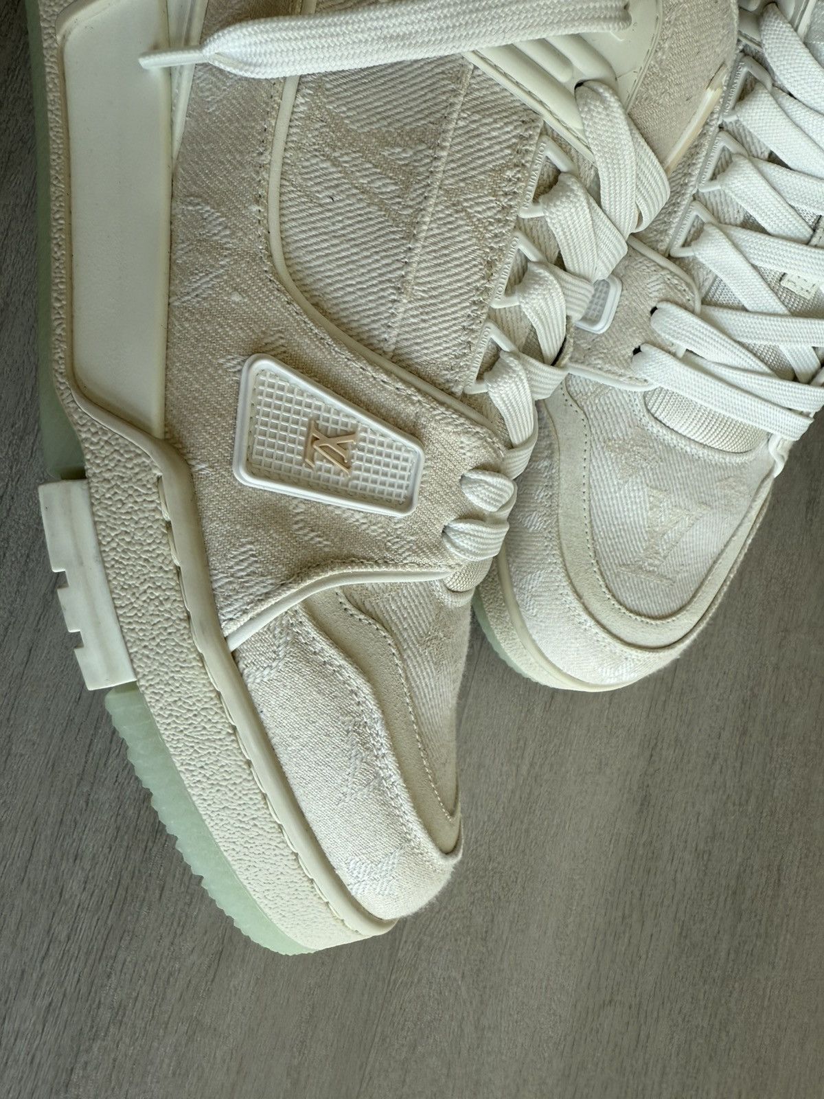 Louis Vuitton LV Trainers Denim Monogram size LV8.5 Size US 8.5 / EU 41-42 - 2 Thumbnail
