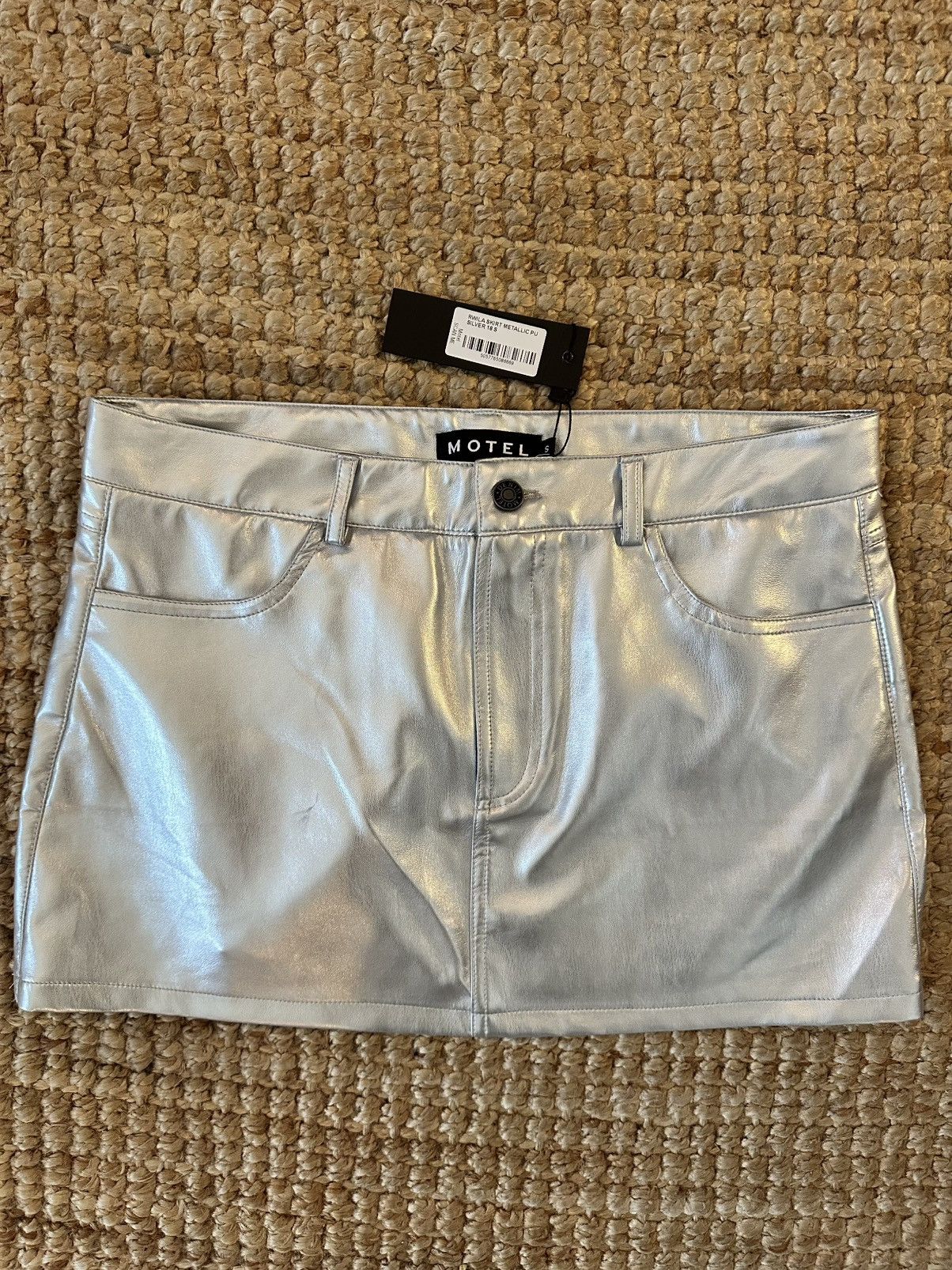 Other Motel Silver Faux Leather Mini Skirt for Night Out NWT Size 27" / US 4 / IT 40 - 5 Thumbnail