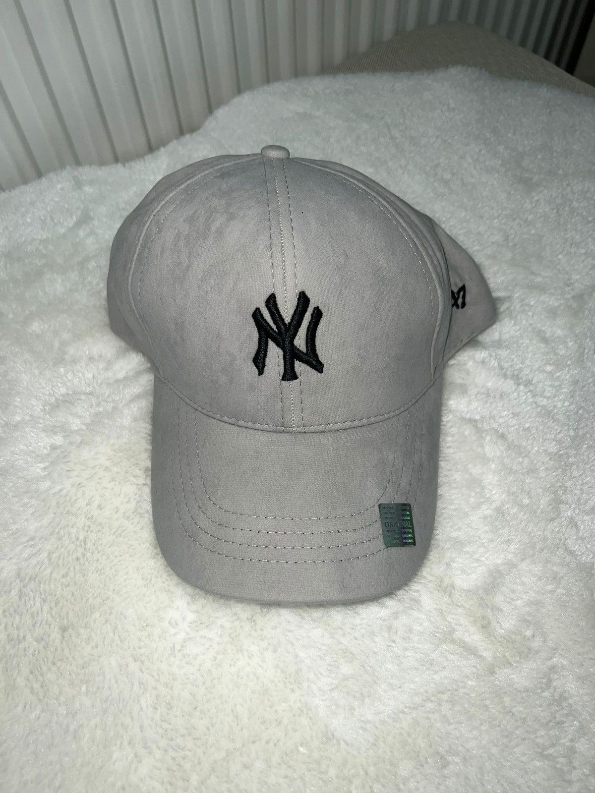 New Era New Era Velour NY Hat Size ONE SIZE - 1 Thumbnail