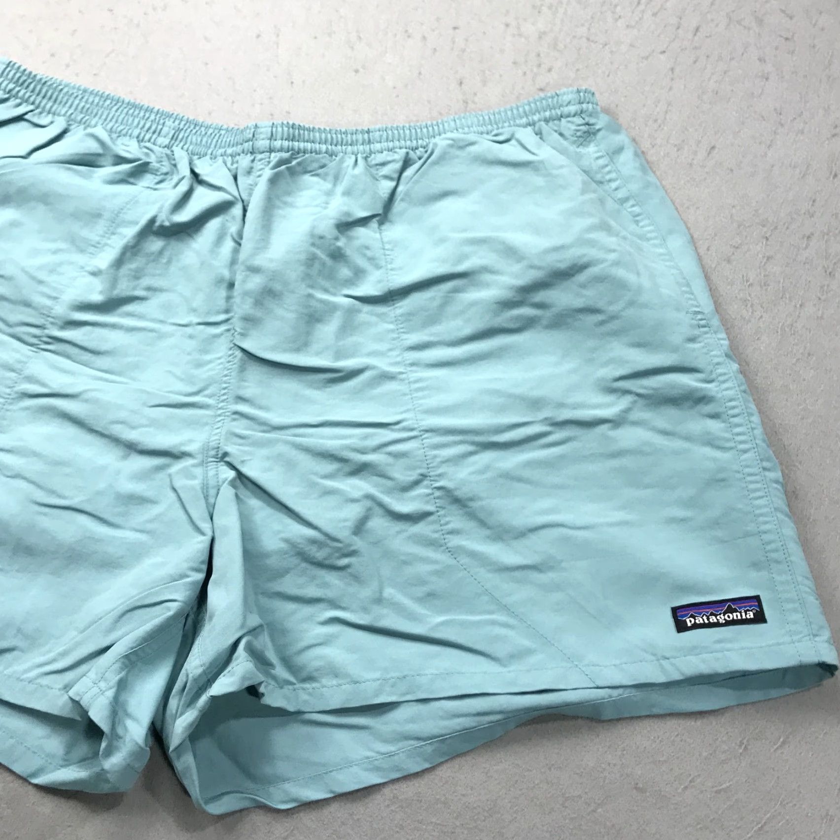 Patagonia Patagonia Shorts Mens 2XL Green Nylon Baggies Summer Drawstring Athletic Activewear Regular Inseam 5 in Mens Size US 39 - 2 Thumbnail