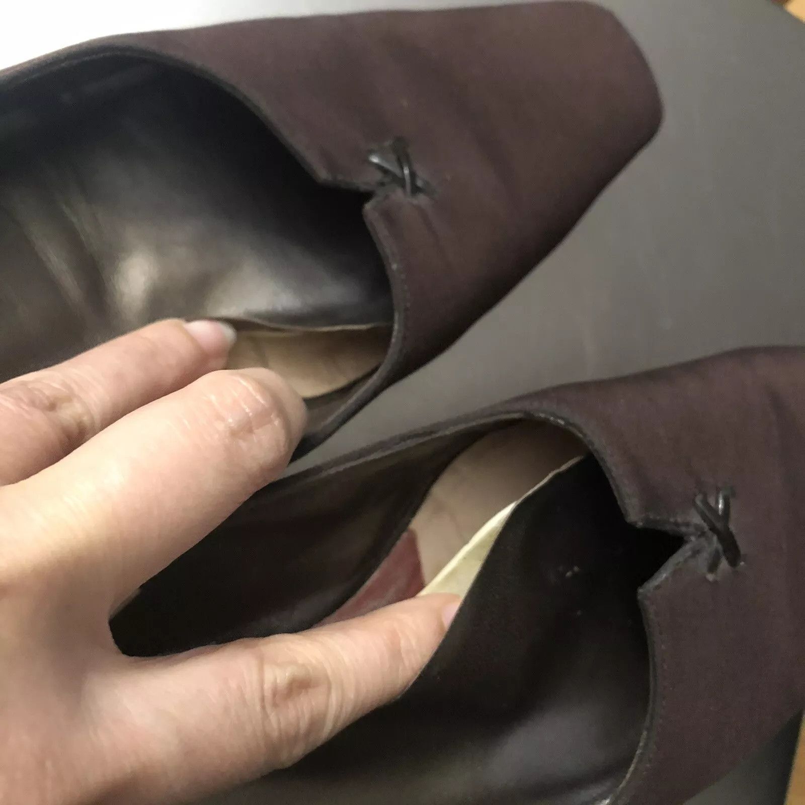 Stuart Weitzman Stuart Weitzman Brown Fabric Pumps Low Black Patent Heels Size US 9.5 / IT 39.5 - 10 Thumbnail