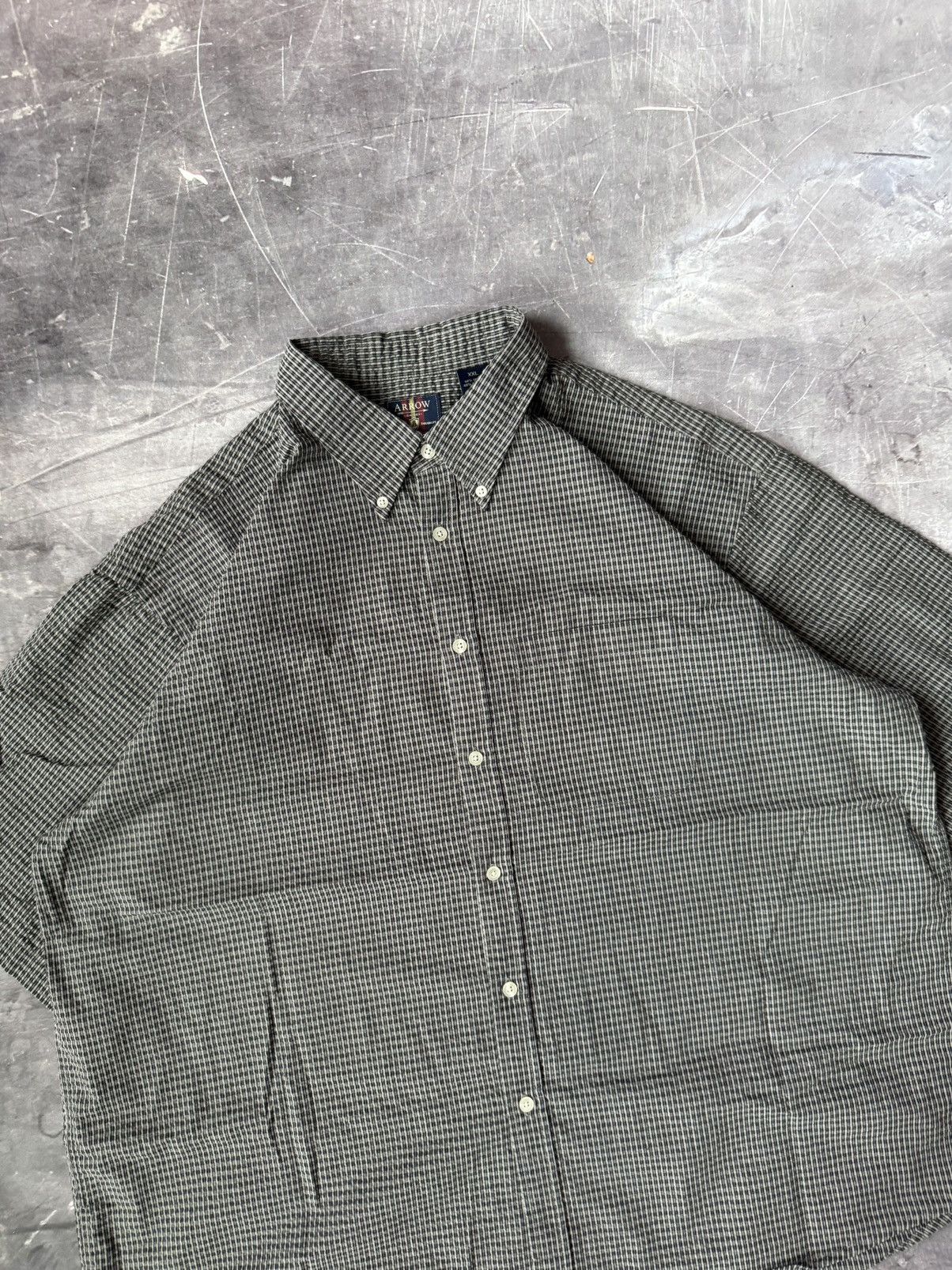 Arrow Vintage Arrow Seersucker Short Sleeve Buttondown Shirt (XXL) Size US XXL / EU 58 / 5 - 2 Thumbnail