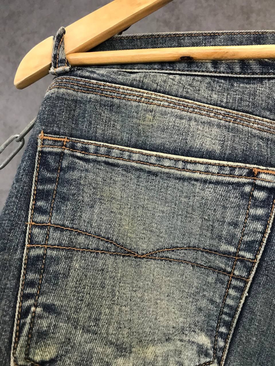 Hugo Boss Hugo Boss vintage faded avant garde jeans Size US 31 - 12 Thumbnail