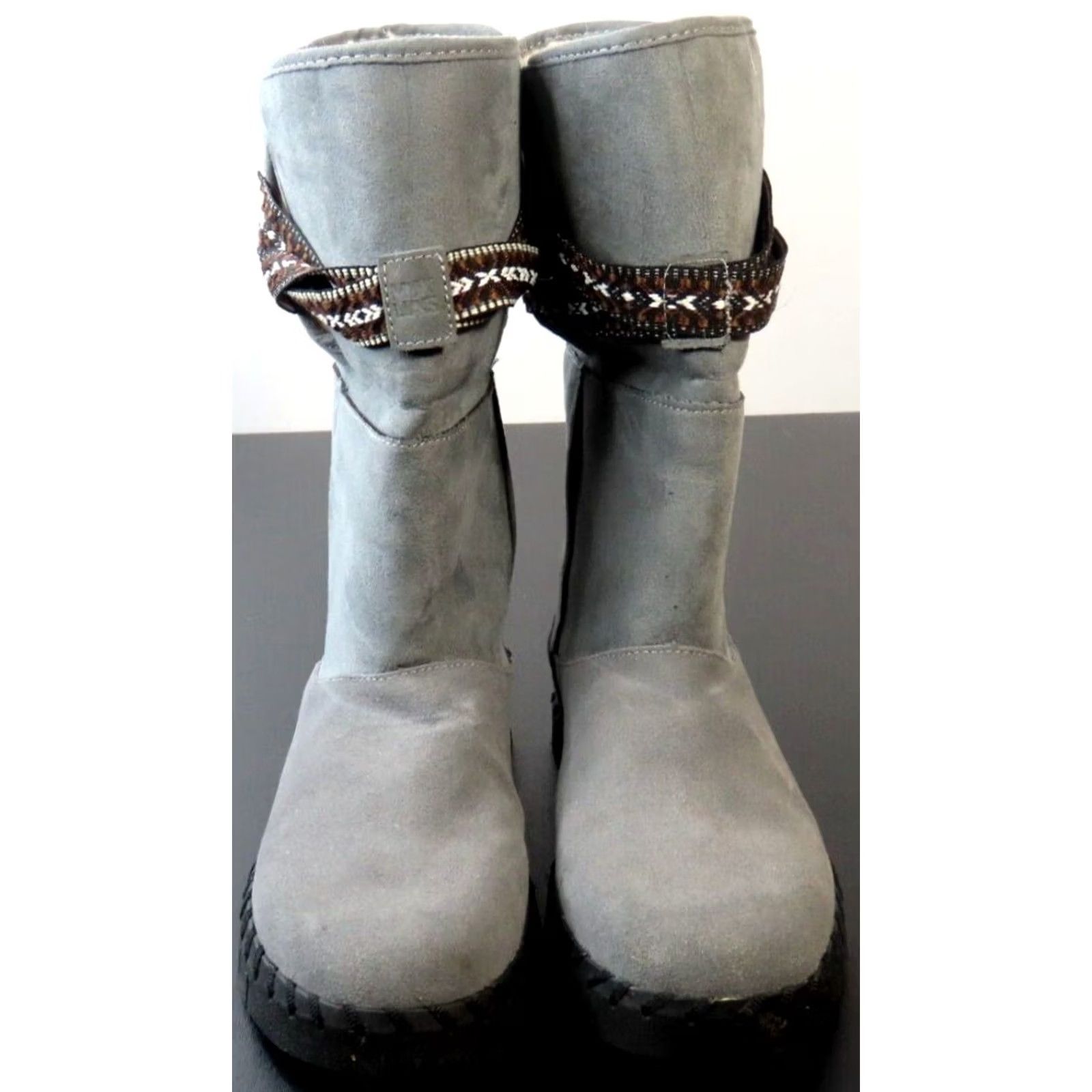 Vintage READ Muk Luks Womens Size 6 Gray Suede Faux Fur Lined Boots Size US 6 / IT 36 - 4 Thumbnail