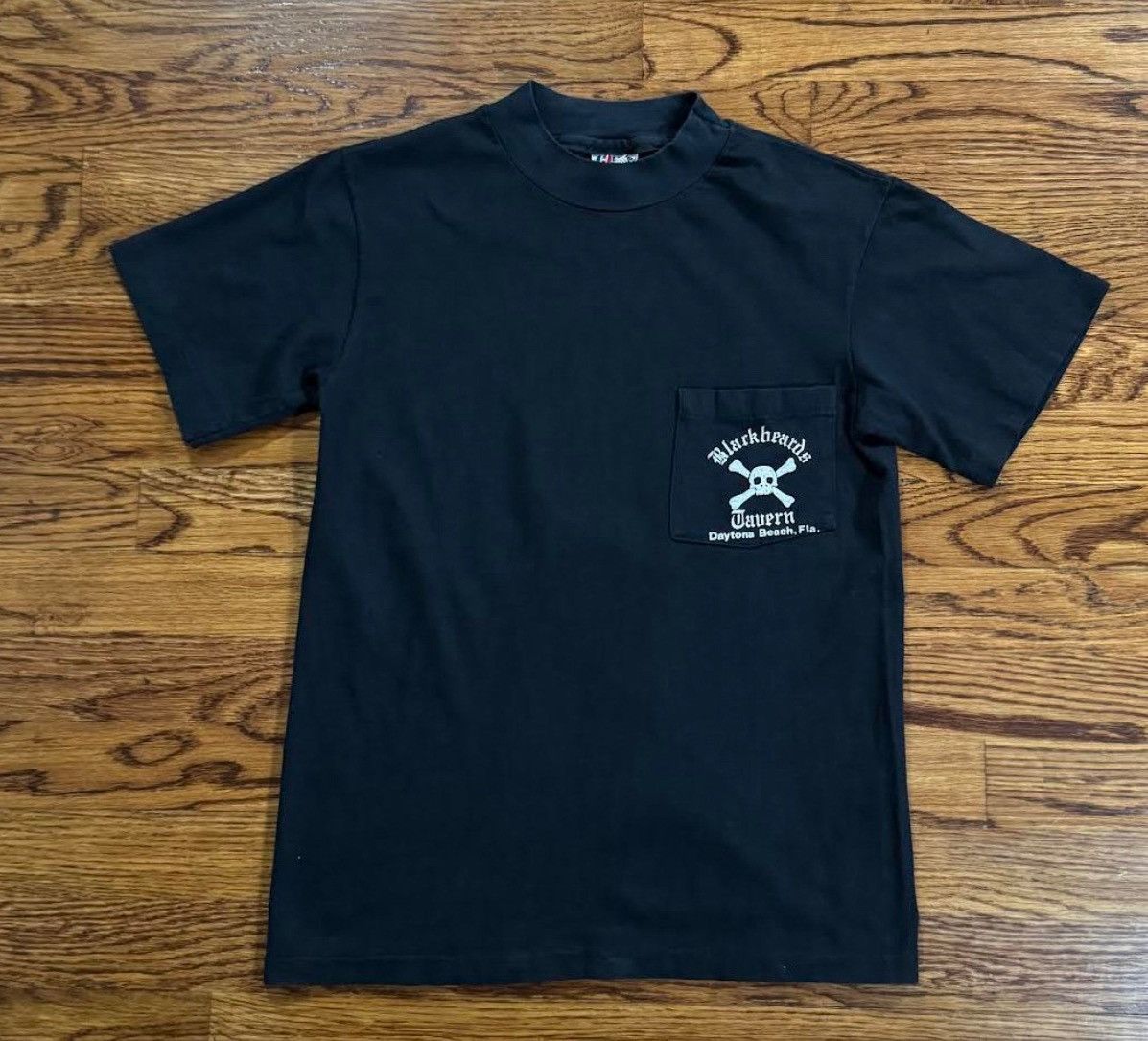 Vintage Vintage Blackbeard's Tavern Bike Week '83 T Shirt (Size S) Size US S / EU 44-46 / 1 - 2 Thumbnail