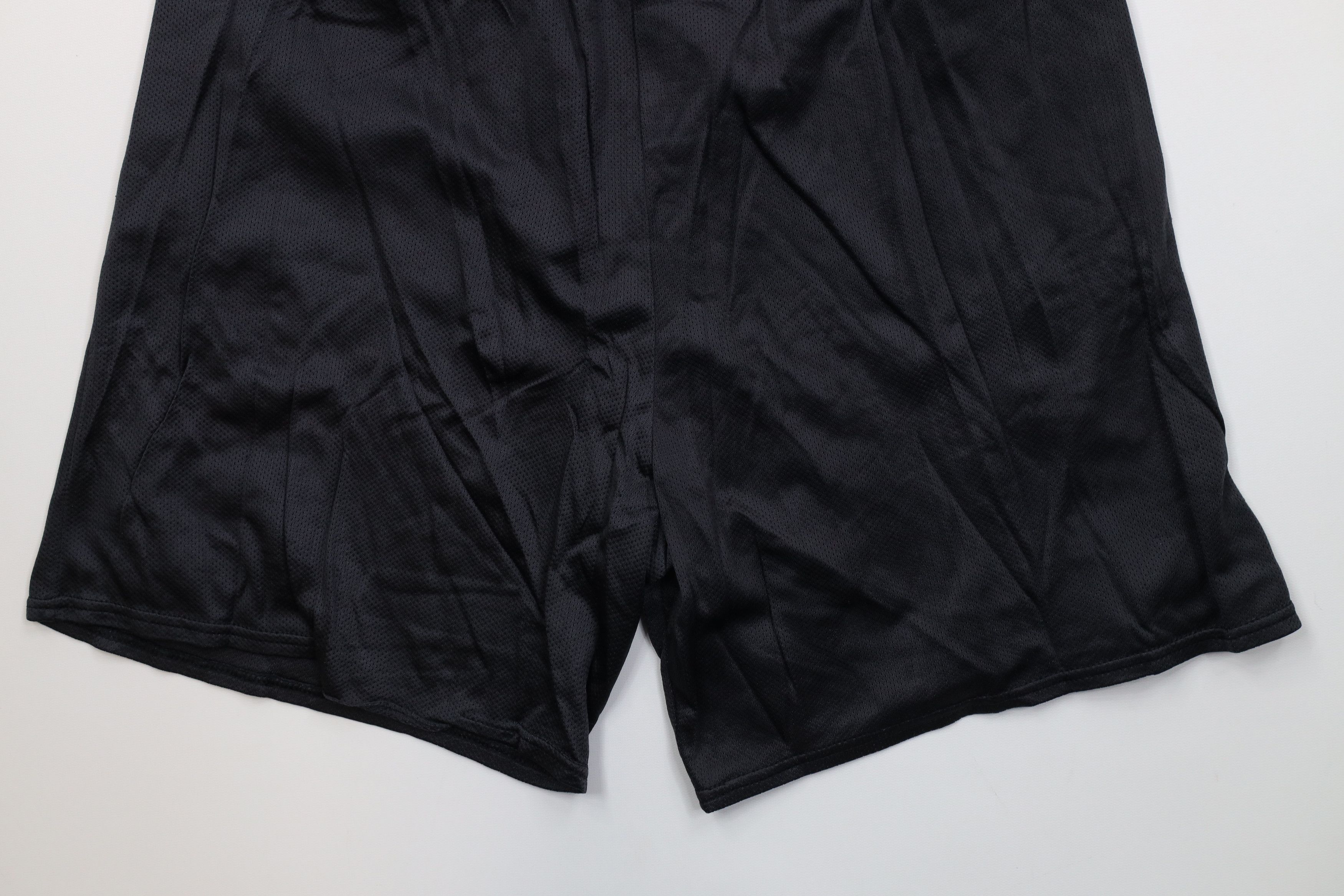 Vintage Vintage 90s Ohio State University Above Knee Shorts Nylon Size US 36 / EU 52 - 11 Thumbnail