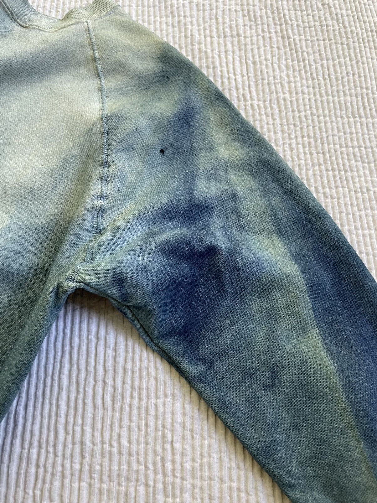 Indigo Indigo Dyed Sun Faded Crewneck Sweatshirt Size US L / EU 52-54 / 3 - 17 Thumbnail