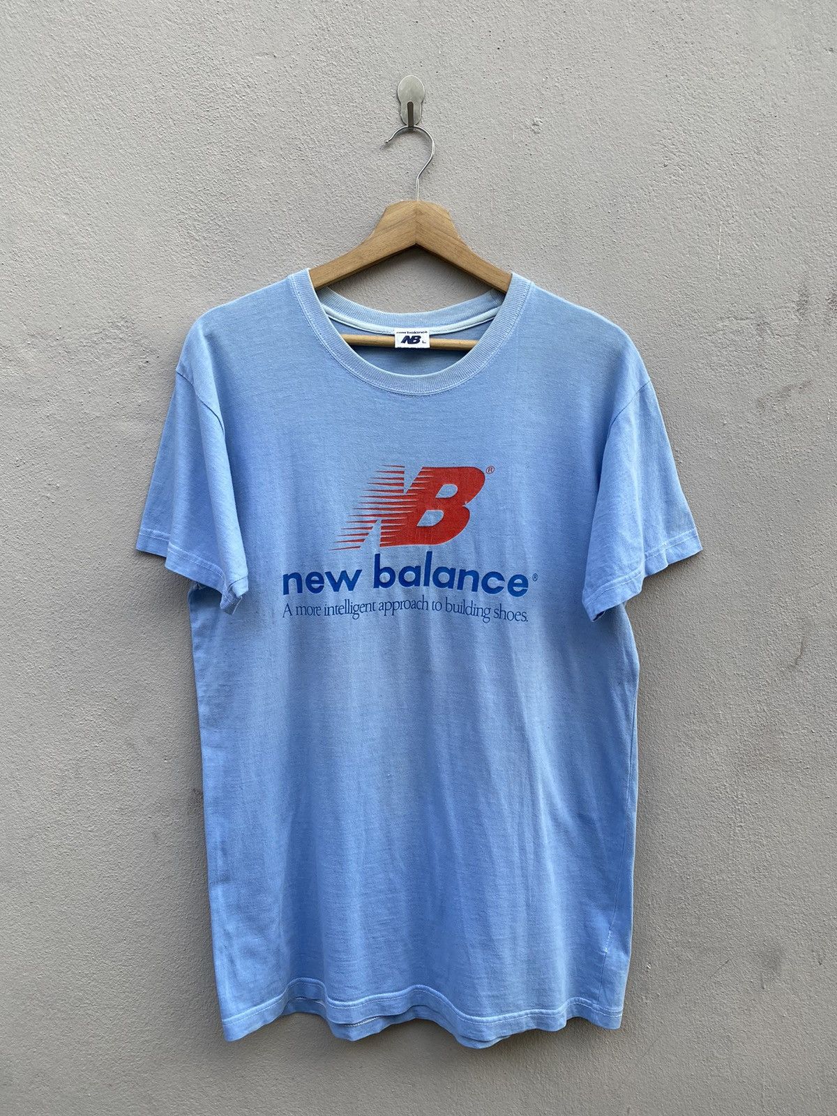 New Balance Vintage 80’s ~ 90’s NEW BALANCE Promo Shoes Tshirt Size US L / EU 52-54 / 3 - 1 Thumbnail