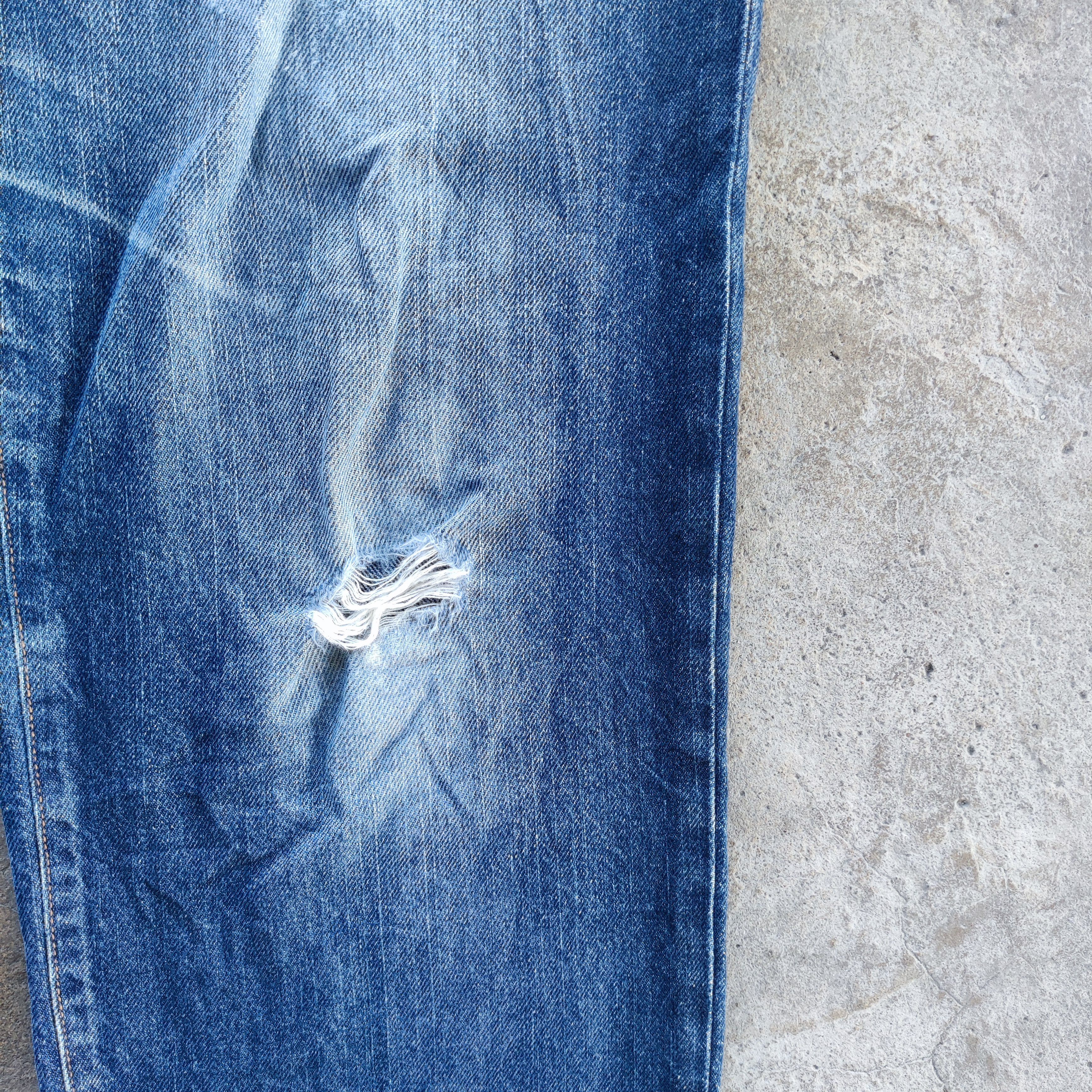 Japanese Brand Vintage Japanese Brand Buggy Jeans Distressed Faded Jeans Size US 39 - 6 Thumbnail