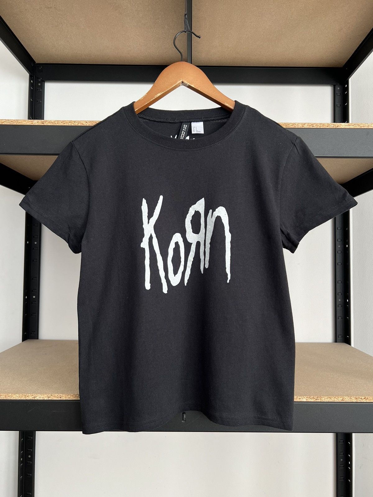 Band Tees H&M Korn Rock Band Music Women T-shirt Size S / US 4 / IT 40 - 2 Thumbnail